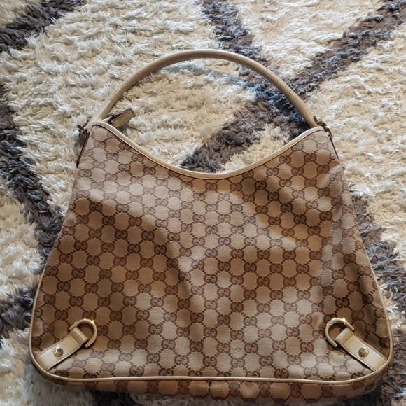 Authentic Gucci tote - Picture 2 of 8